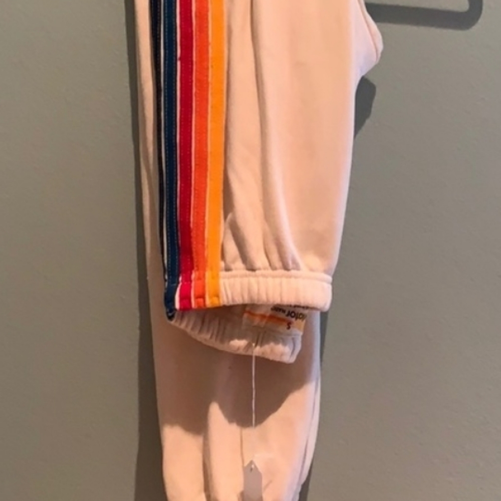 BRAN DNEW AV SWEATS